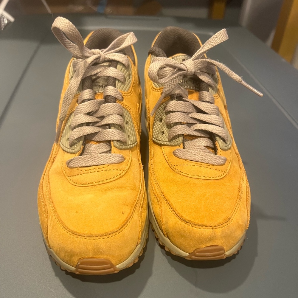 Nike Air Max 90 Winter color: Wheat (GS)